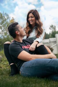 Help Luke and Amy start a family.