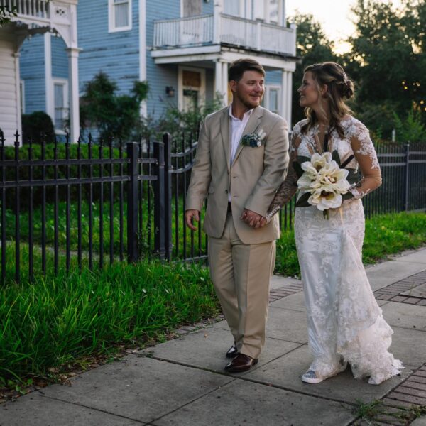 Help Nikki and Scottie grow their family